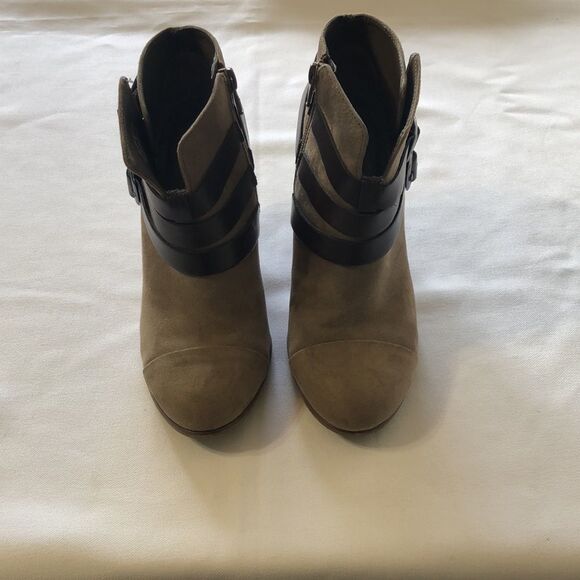 Carlos Santana Helene Women’s 6 M Brown Double Buckle Chunky Heel Boot - Picture 6 of 8